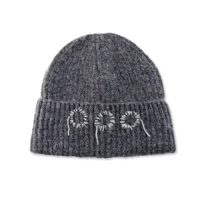 NOUGHT 000 Handgestrickte Mütze / Anthrazit