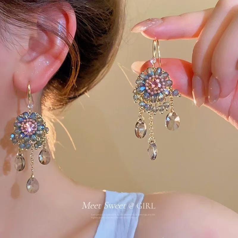 European and American Exaggerated Heavy-duty Crystal Tassel Earrings for Women, Elegant and Sophisticated Earrings, Trendy New Bestsellers