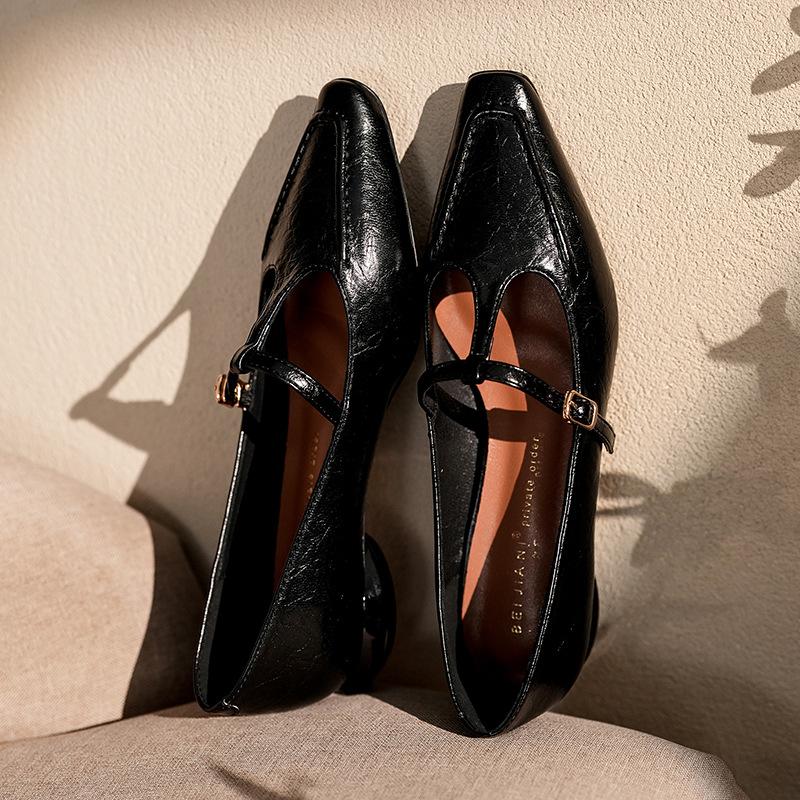 Sheepskin retro T-buckle Mary Jane shoes women's flat thick heel low heel single shoes small leather shoes