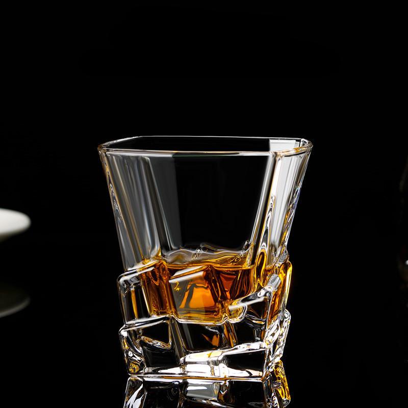 Creative Whiskey Glass for Men and Women In Bars Korean European Thick Crystal Glass for Drinking Water Juice Alcohol Cup Set