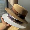 Spring and Summer French Elegant Pearl Flat-top Straw Hat for Women, British Retro Sun Hat for Seaside Vacation and Beach Sun Protection
