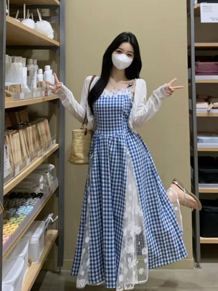Sweet, small and fresh lace splicing plaid suspender dress, summer new age-reducing waist and thin temperament dress