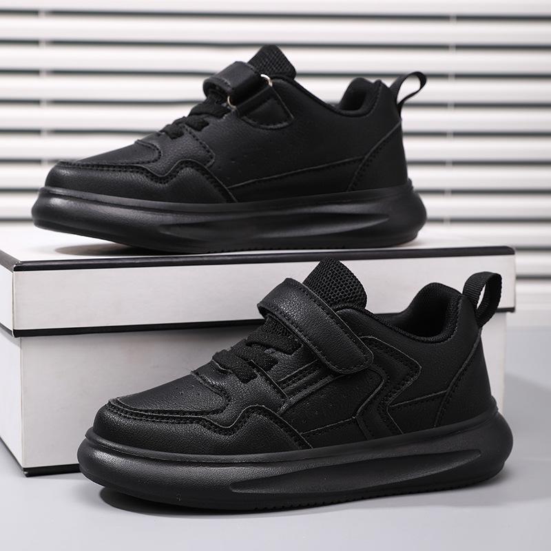 Boys' shoes2026New spring collection of children's casual shoes: black leather upper, waterproof, and designed as athletic sneakers for older