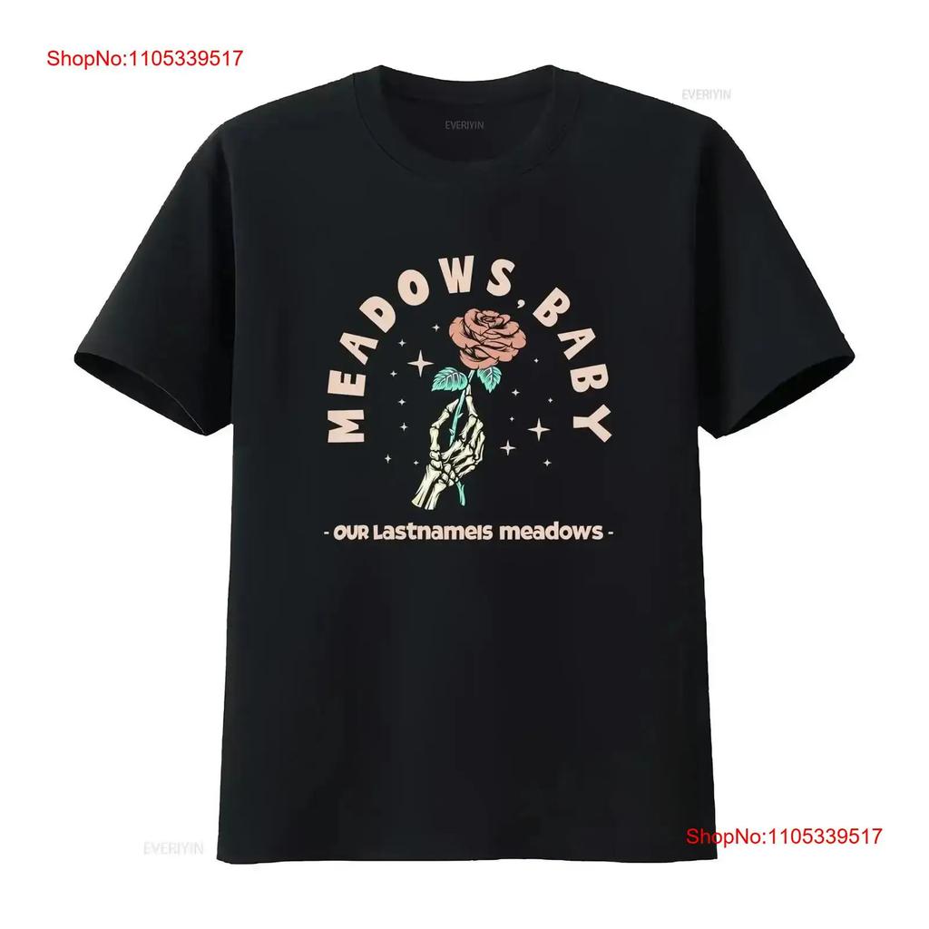Meadows Baby Unser Nachname Ist T-Shirt Dark Romance Bookish Booktok Merch Buchclub Passender Schnitt
