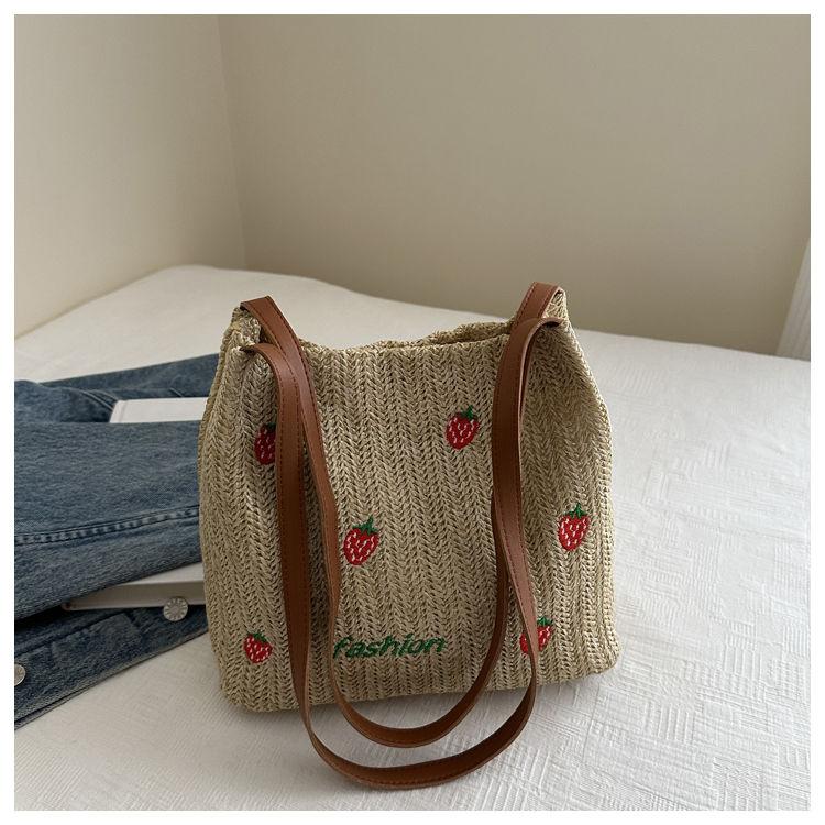 

Summer Strawberry Straw Woven Large Capacity Tote Bag New Fashionable and Versatile Casual Small Fresh Shoulder Bag хаки