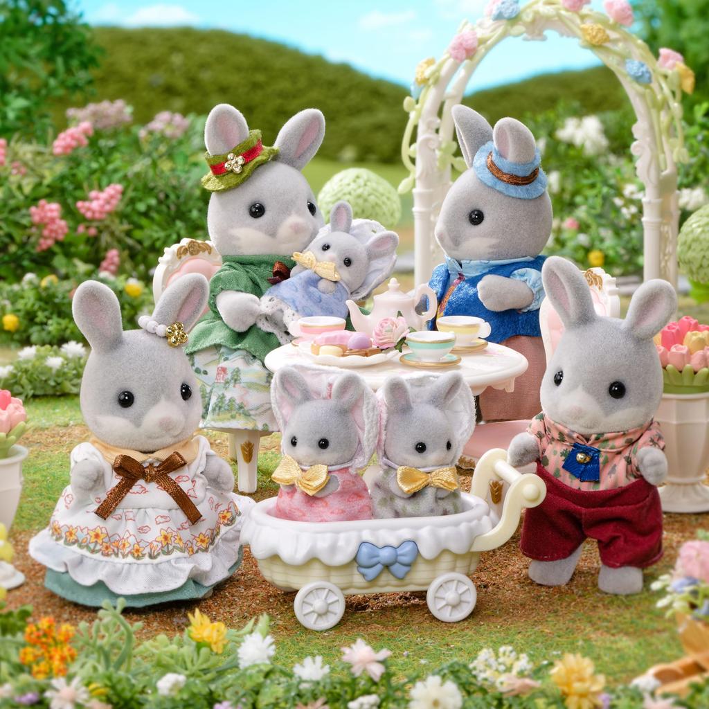 Sylvanian Families Dolls Family Celebration ST Mark Ages 3 and Toy Sylvanian Epoch [WataUsagi Set] C-81 Certified, Up, Dollhouse, Families,