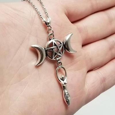 Gothic Triple Moon Goddess Star Necklace - Pentagram Fashion Pendant Necklace - Wicca Jewelry