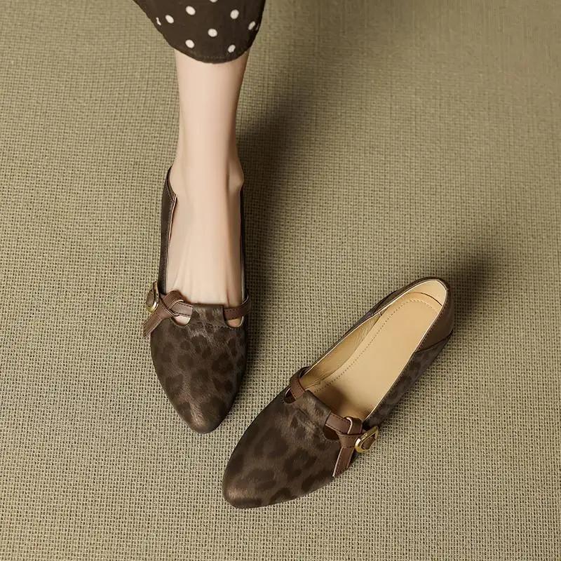 Pointed Toe with Medium Heels Shoes for Women Wedge Heel Woman Pumps Chic and Elegant Quick Delivery Y2k Point Discount Young