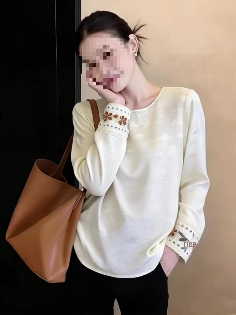 Women's Embroidered Jacquard Shirt - Retro Long Sleeve Top for Spring/Autumn