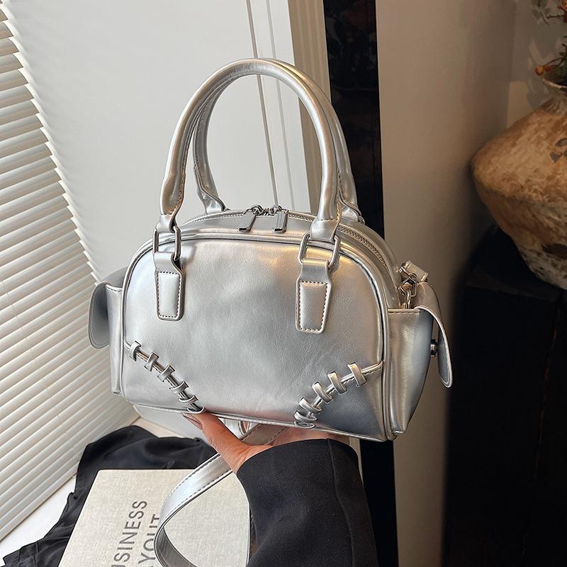 Premium Handbag Female Popular New Work Commuter Pillow Bag Niche Shoulder Messenger Bag