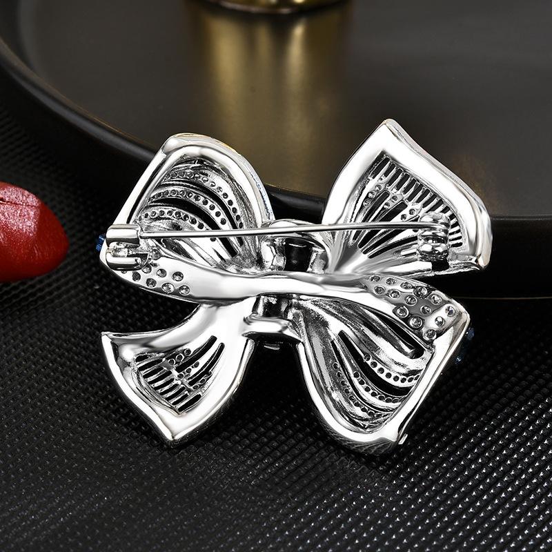 High-End High-End Luxury Exquisite Bow Brooch High-End Women'S Niche Unique Pin Suit Accessories Wholesale