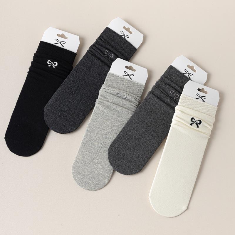 5/10 Pairs Casual Spring Autumn Embroidered Bow Mid Calf Socks Cute Long Calf Pile Socks Breathable and Sweat Absorbing Cotton Socks for Women
