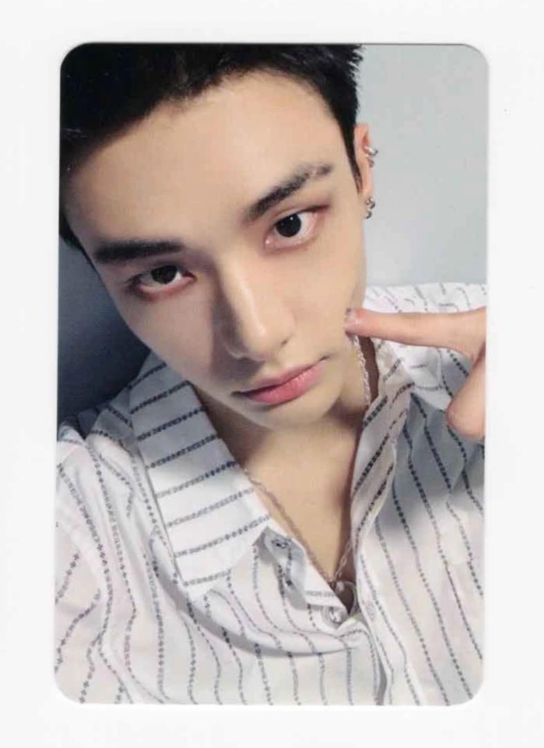 

[Б/У] straykids Хёнджин KARMA DMM Ограниченная предзаказная торговая карточка