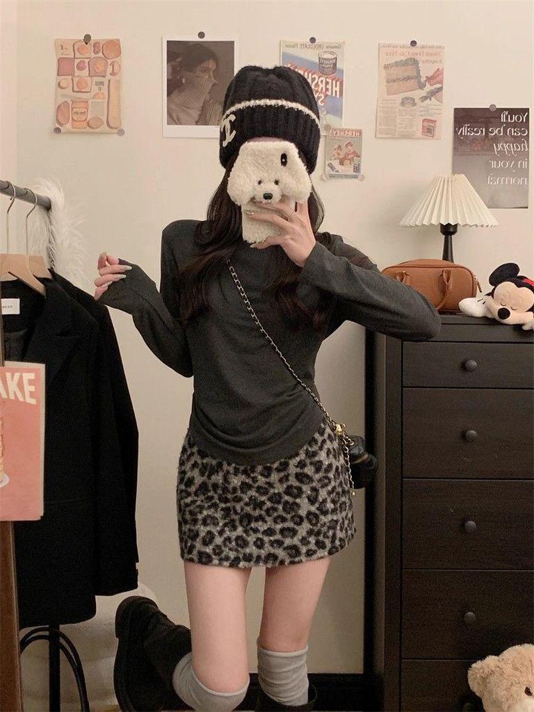 Korean Retro Leopard Print Lambswool A-Line Short Skirt - High Waist Slimming Design