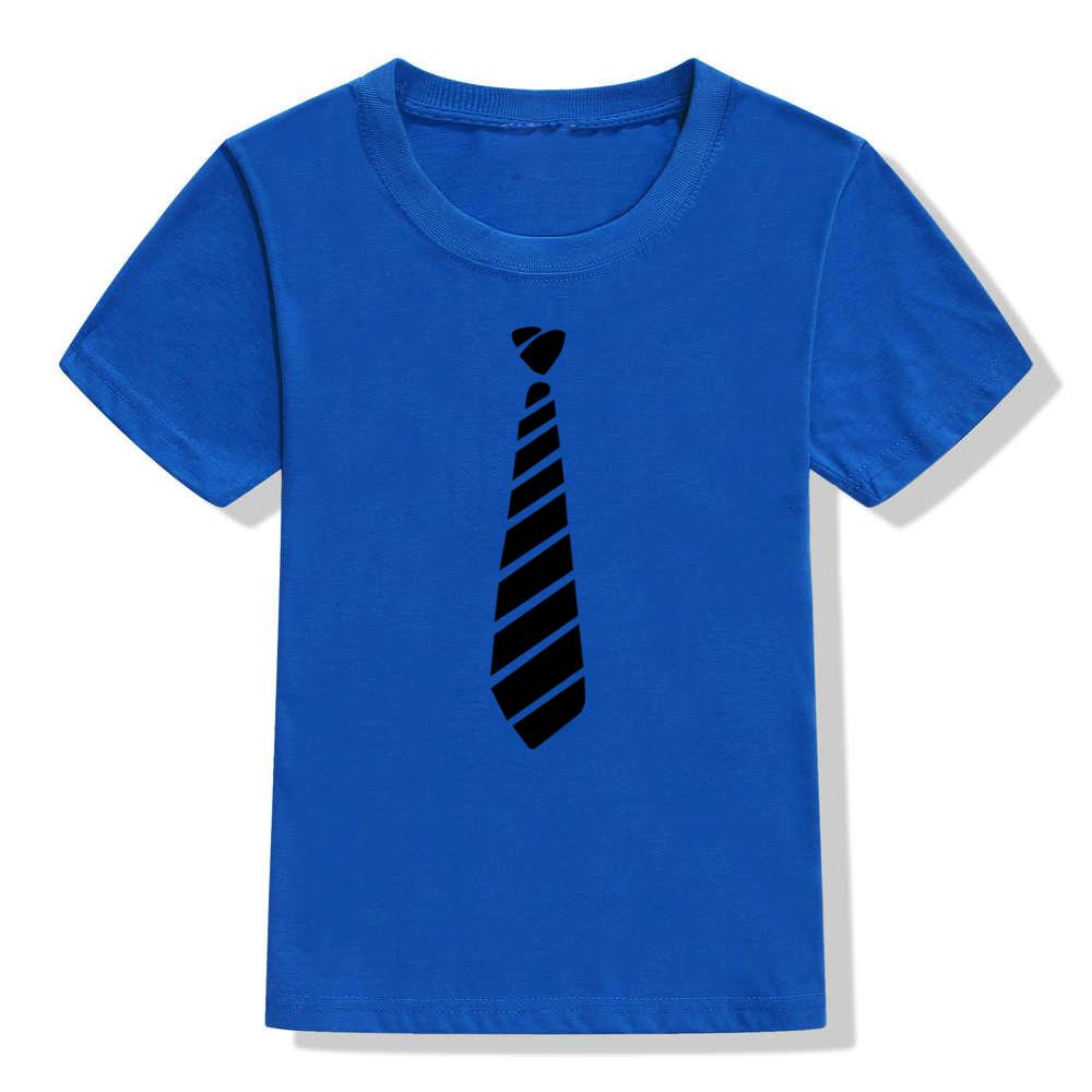 Классический костюм с галстуком-бабочкой — фото 6