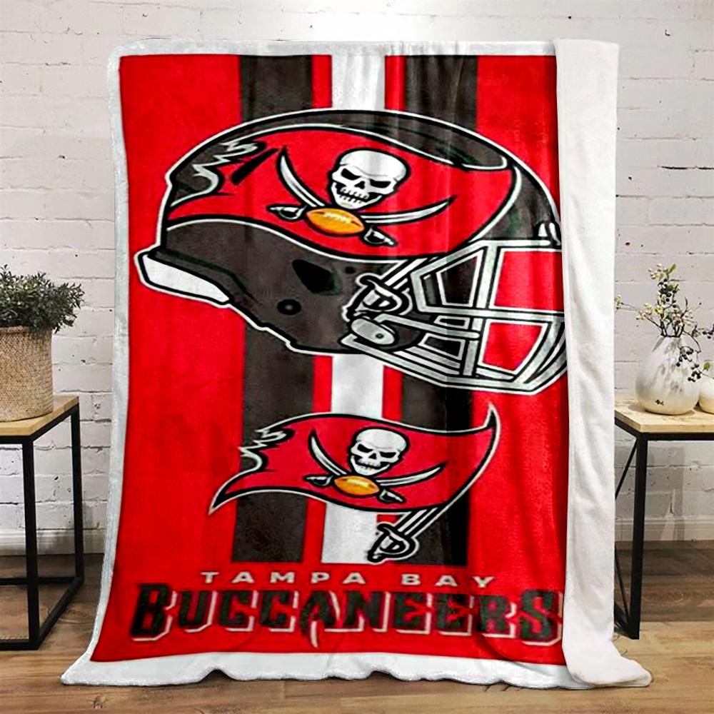 Tampa Bay Buccaneers Skull Helmet Design Flannel blanket for bedroom, living room, sofa, and nap sofas.