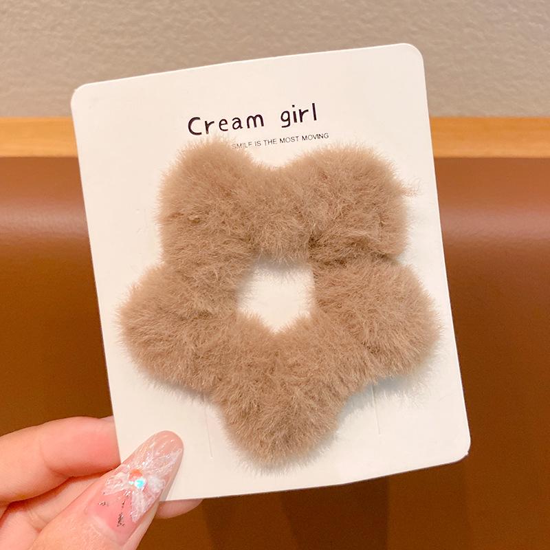 Fluffy Beige Korean Minimalist Five-Point Star Hair Clip
