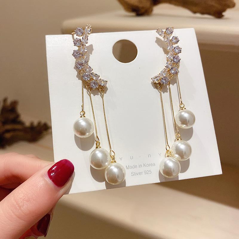 OEM Korean Fashion 18k Gold-plated Alloy Pearl Tassel Earrings One-piece Crystal Pearl Tassel Ear Clip Earrings