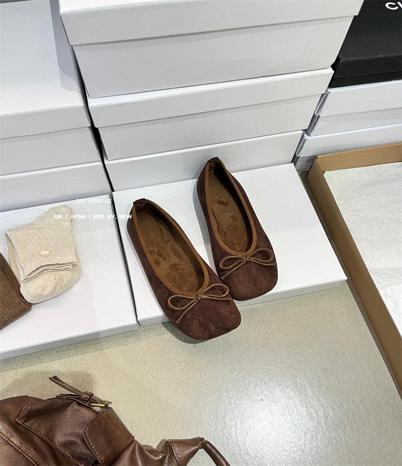 French retro leopard print light mouth ballet single shoes women's 2025 autumn and winter new one-pedal beanie shoes ladyshoes