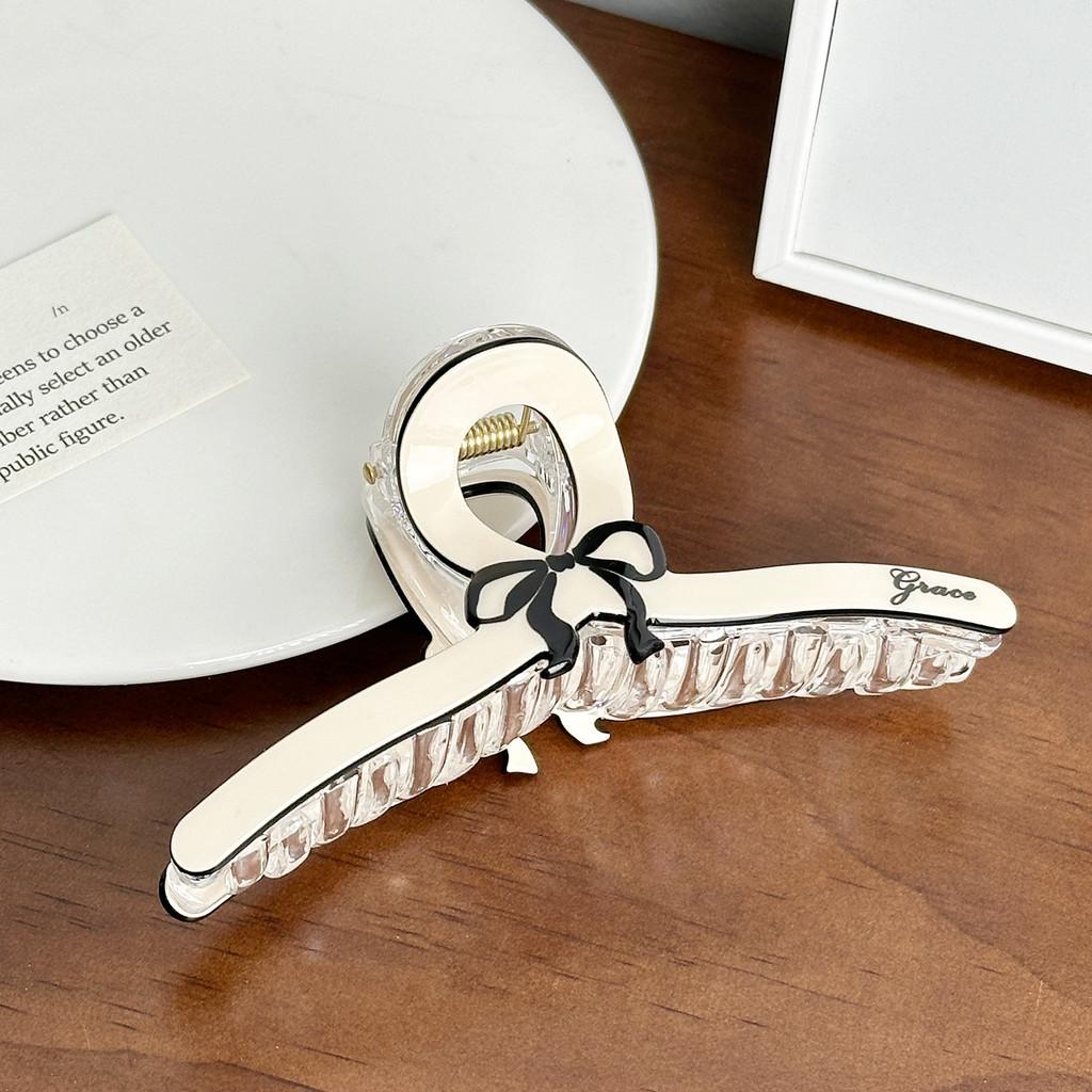 Elegante Haarspange mit Schleife im koreanischen Stil mit hochwertiger Haptik für stilvolle Damen-Accessoires