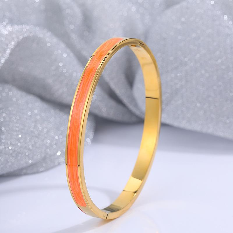 Titanium steel bracelet, European and American fashion enamel drip bracelet, girls' high-end k real gold electroplated bracelet