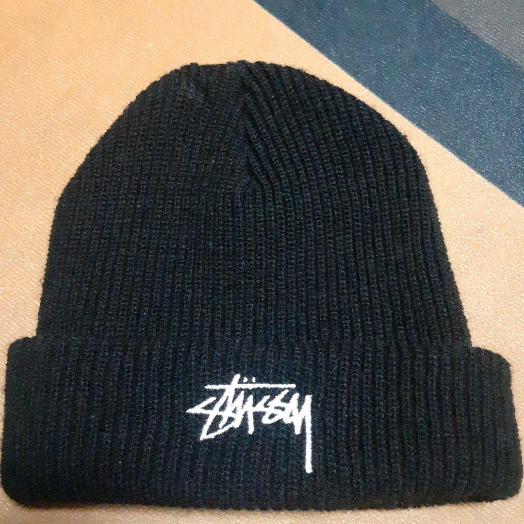 

[Б/У] Сделано в США, вязаная шапка STUSSY с вышитым логотипом.