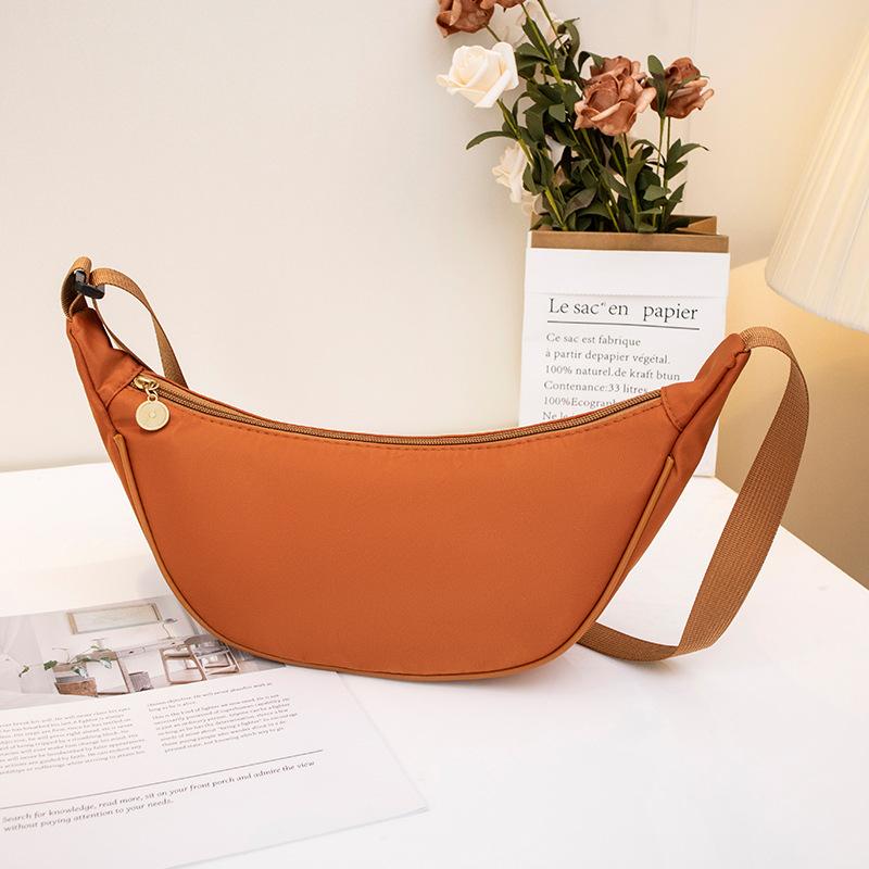 Simple and wide-brimmed new women's fanny pack versatile fashion single shoulder messenger casual women's bag