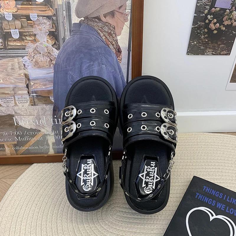 Fashion 2024Women Summer Slippers Platform Rivet Punk Design Sandals Non-Slip Slids Garden Shoes Fashion Casual Heels Sandals For Female