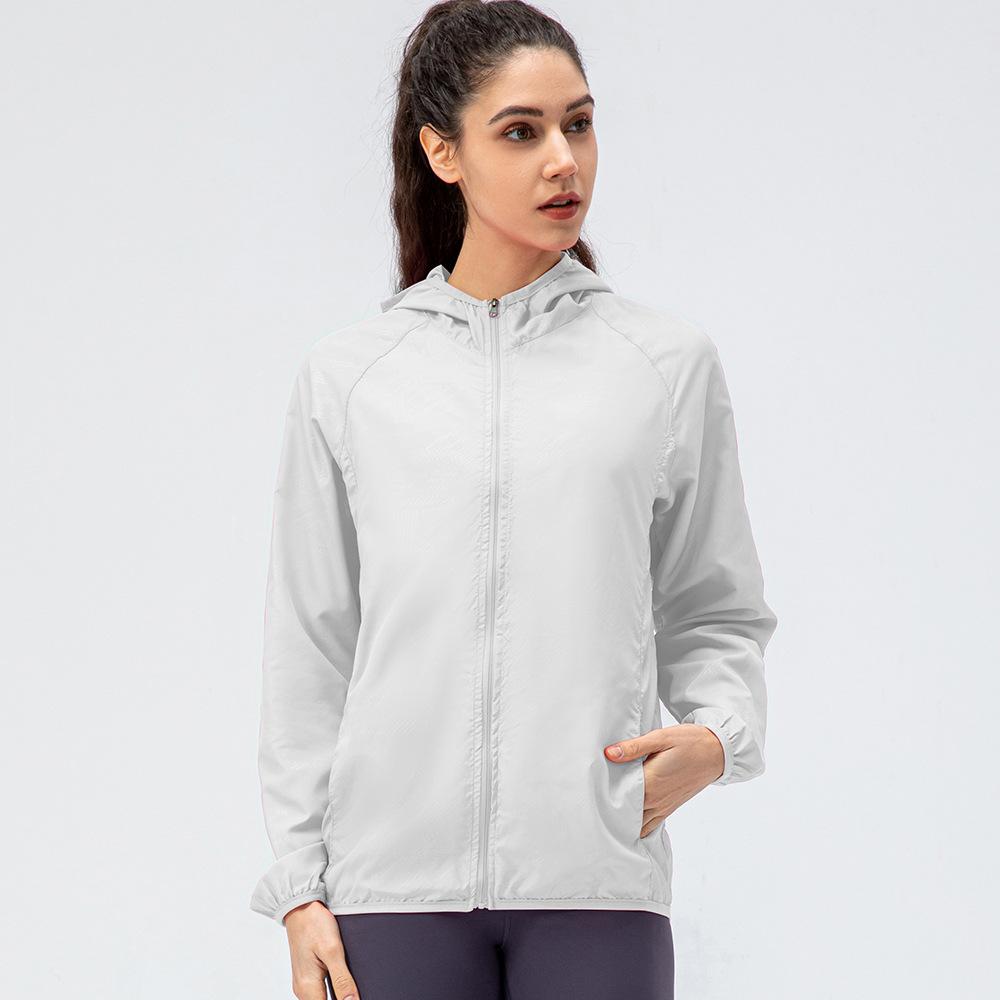 QQs Sexy, Fashionable and Elegant Sports Skin Windbreaker Waterproof, Windproof, Light and Breathable Fast Drying Clothes Riding Long Sleeved Coat