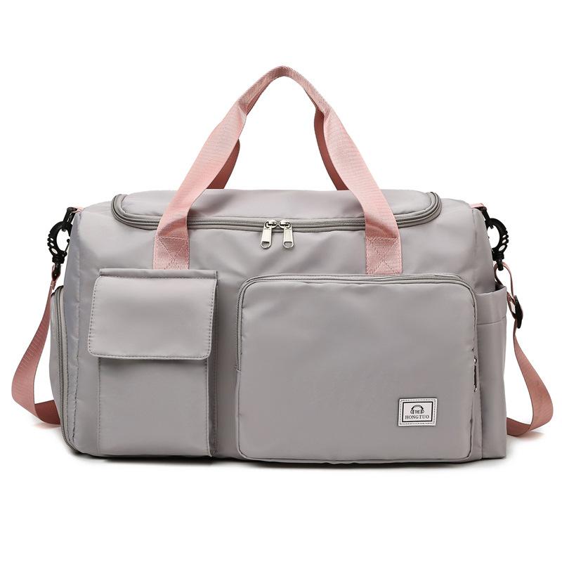 

Fitness Bag Dry and Wet Separation Yoga Bag Short Business Trip Boarding Large Capacity Travel Bag Independent Shoe Compartment світло-сірого кольору