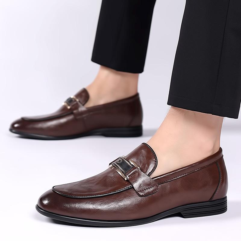 Men's Shoes Genuine Leather 2025 Spring New Soft-soled Foot Cover Driving Doudou Shoes Summer Business Dress British Small Leather Shoes