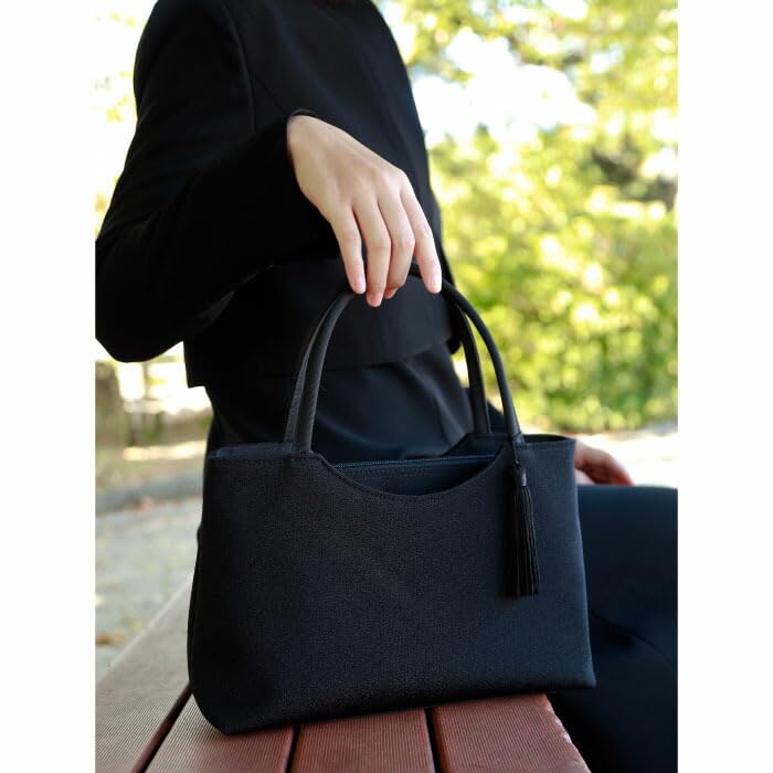 Fukushodo (Handmade by Kyoto Artisans) Black Formal Bag, Perfect for Weddings, Funerals, and Other Ceremonies, Women's, Large (35)
