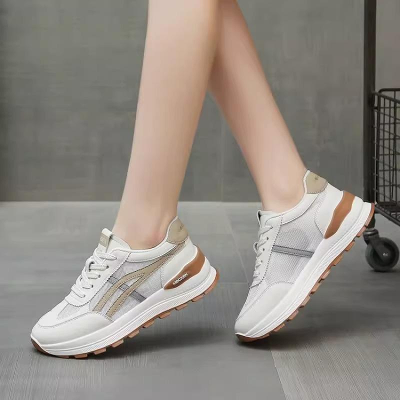 2025 Spring and Summer New Mesh Breathable Versatile Women's Shoes Popular Casual Soft Sole Stepping On Shit Feeling Sports Running Shoes