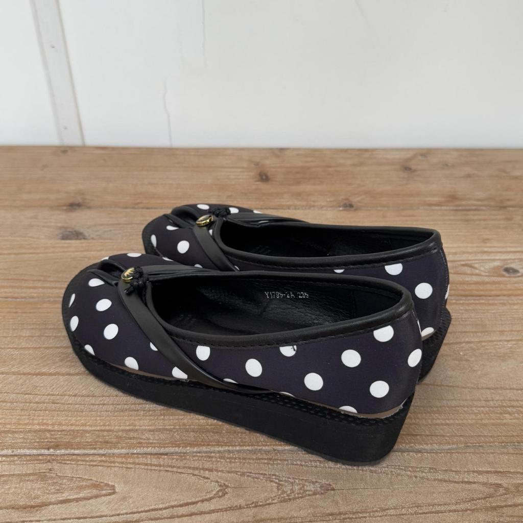 Sheepskin version~ Korean retro niche thick-soled spotted pig's trotters split-toed shoes women's satin Mary Jane light mouth single shoes women