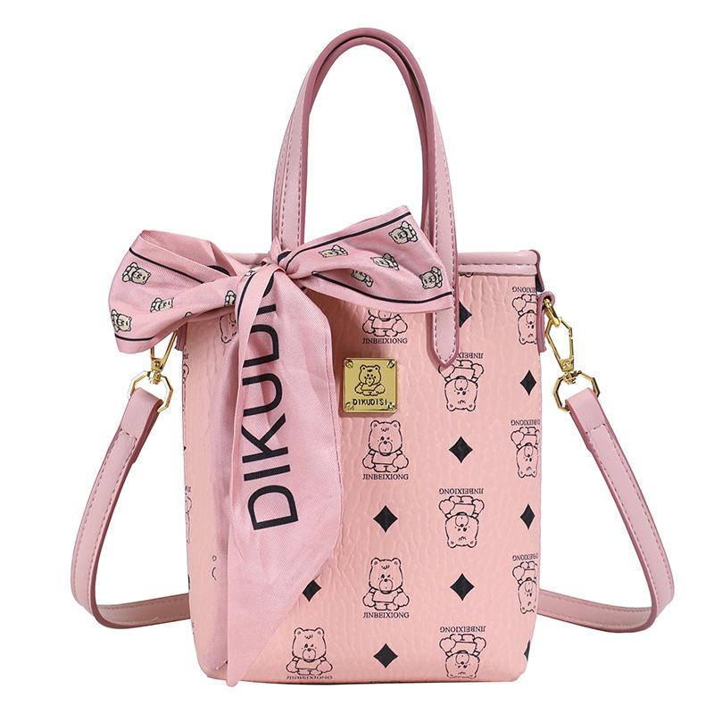 Niche Bag Women's New Fashion Casual Messenger Bag Popular Trend Simple Portable Bucket Bag