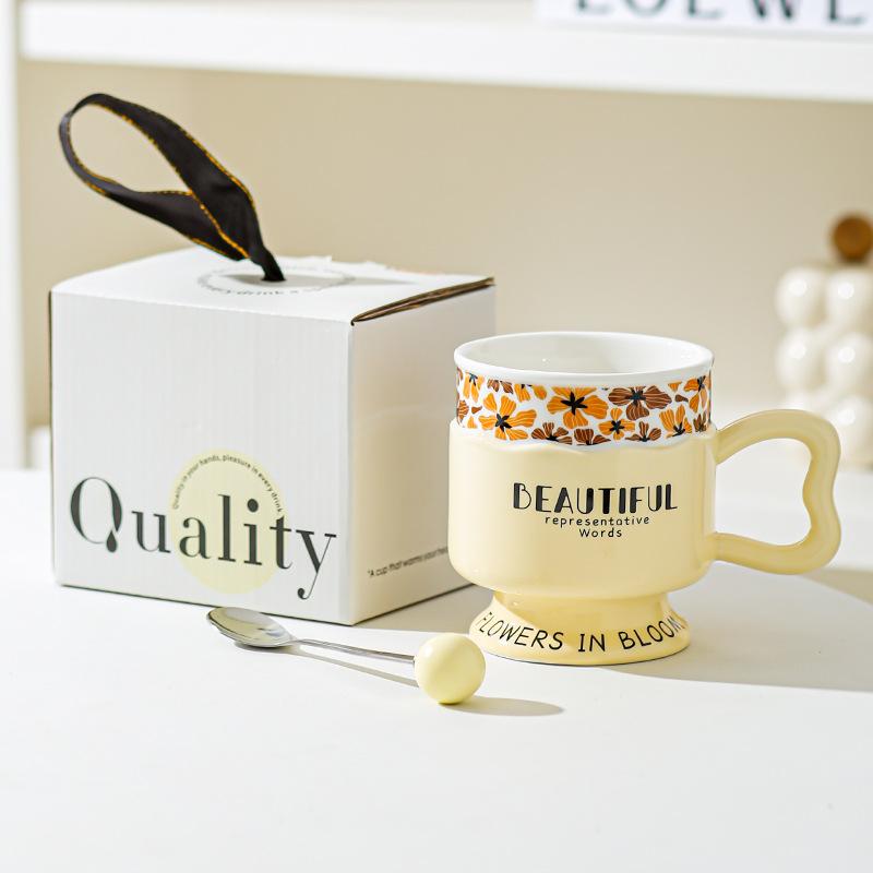 Retro Goblet Mug Light Luxury Couple European Ceramic Milk Cup Gift Women's Home High Value Water Cup