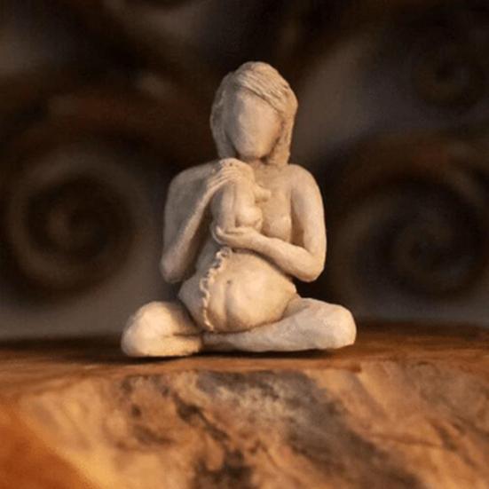 Exquisite Birthing Woman Statue Clear Texture Eye-catching Ornamental