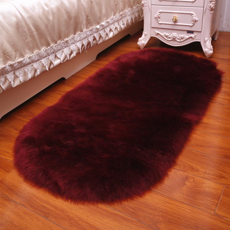 White Imitation Wool Plush Carpet for Bedroom & Living Room