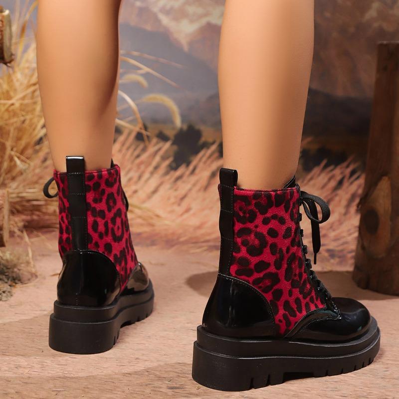 Women's Large Size Leopard Print Lace-Up Thick Sole Martin Ankle Boots British Style.