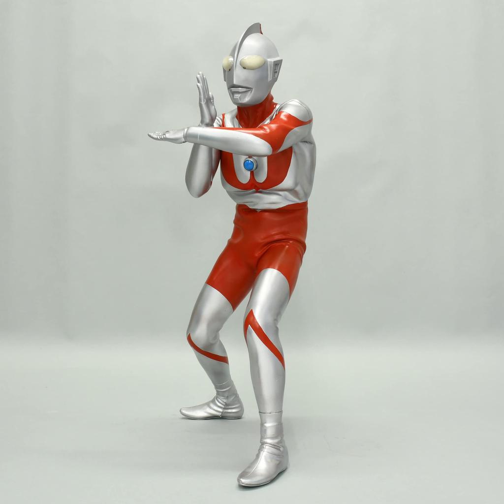 Ultraman (C-Typ)/Mega Softvinyl-Bausatz, Nachdruck, nicht maßstabsgetreu, Gesamthöhe ca.. 39 cm weiches Vinyl, unbemalt, Bausatz 4571587310050