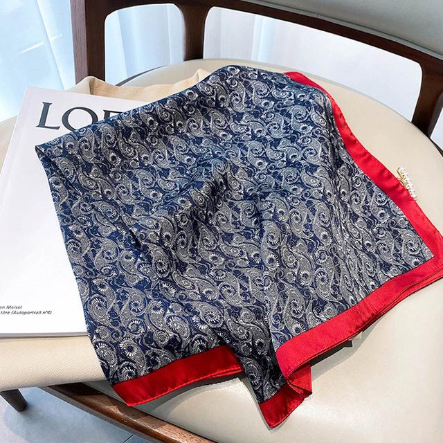Neue 70*70cm Silk Satin Haar Schal Frauen Taschentuch Gedruckt Weibliche Quadratischen Kopf Bandana Kleinen Hals Schalldämpfer hijab Dame Mädchen