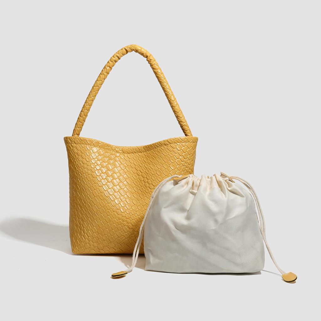 Today'S Popular Woven Bucket Bags, Fashionable Versatile Messenger Bags, Niche Versatile Shoulder Messenger Bags