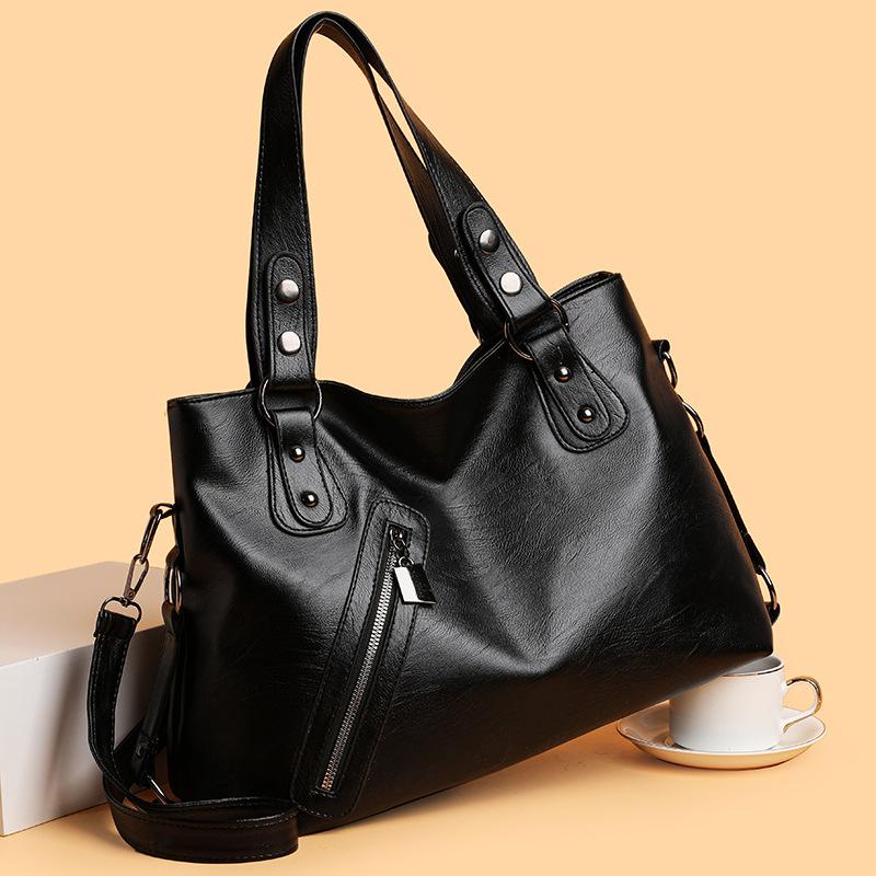 The Tote Bag Has A Large Capacity and Can Be Carried Diagonally. It Is A Retro, Versatile and High-end Single-shoulder Handbag