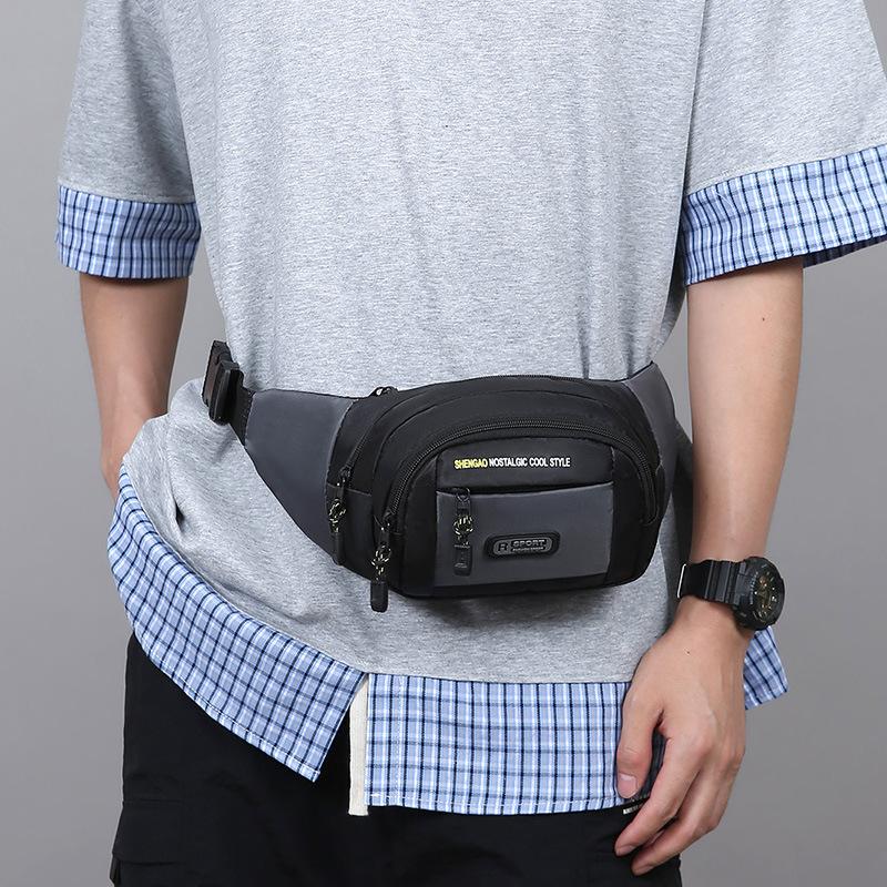 Multi Layer Practical Mobile Phone Pocket Oxford Fashion Wear Resistant Men's Chest Bag Outdoor Simple and Lightweight Shoulder Crossbody Bag.