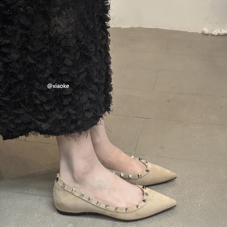 Inner Height Increase Pointed Rivets Single Shoes Women's Shoes Spring and Autumn 2025 New Summer French Temperament Grandma Shoes Ladyshoes