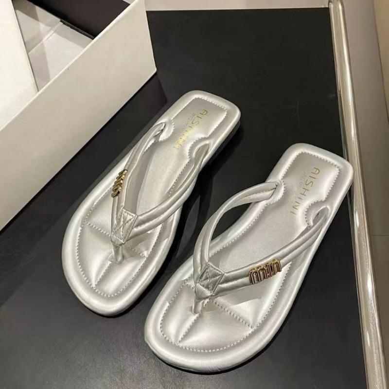Summer Women's Outer Flip-flops Fashionable New Flat-bottomed Sandals Beach Slippers