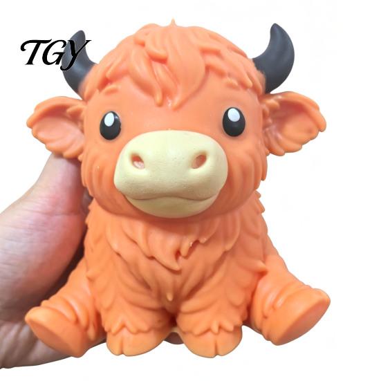 Relaxing Hand Therapy Toys Highland Cow Stress Relief Toy, Squeezable Cattle Sensory Soft Shape Toy Ball Fidget for Office Home and Classroom Anxiety