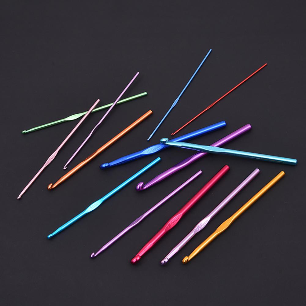 14Pcs Crochet 2-10mm Hook Size Soft Handle Crochet Hand Woven Rainbow Soft Handle Crochet Aluminum Crochet Set Knitting Needle