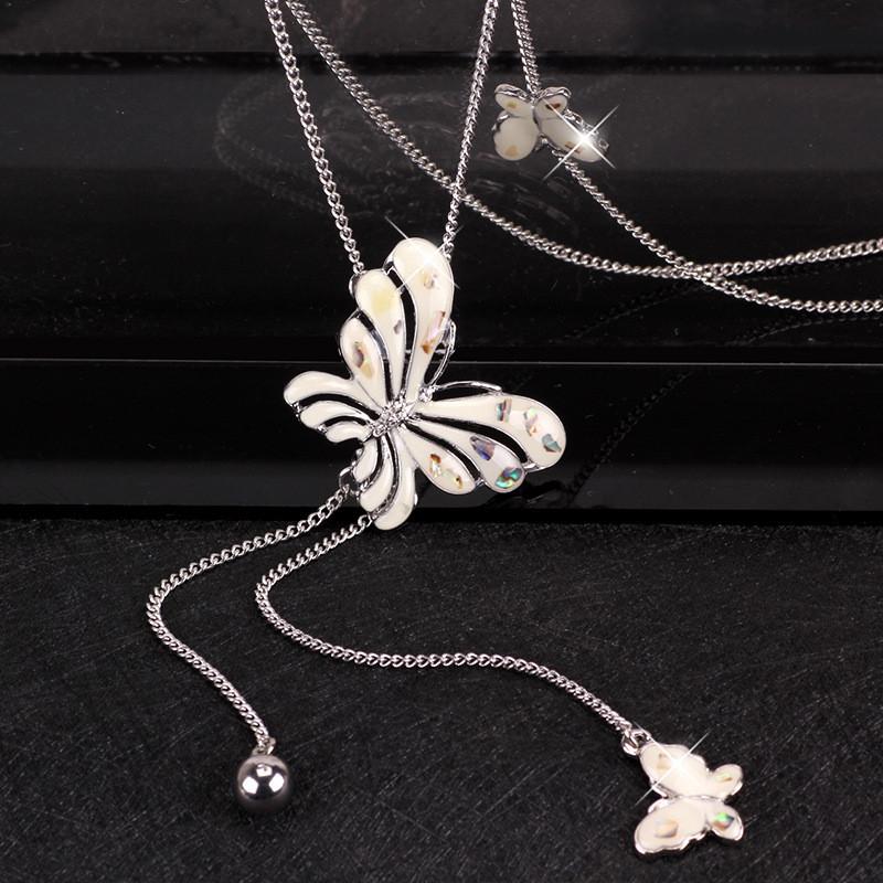 Butterfly Pendant Necklace With Alloy Chain For Fall And Winter Fashion Jewelry