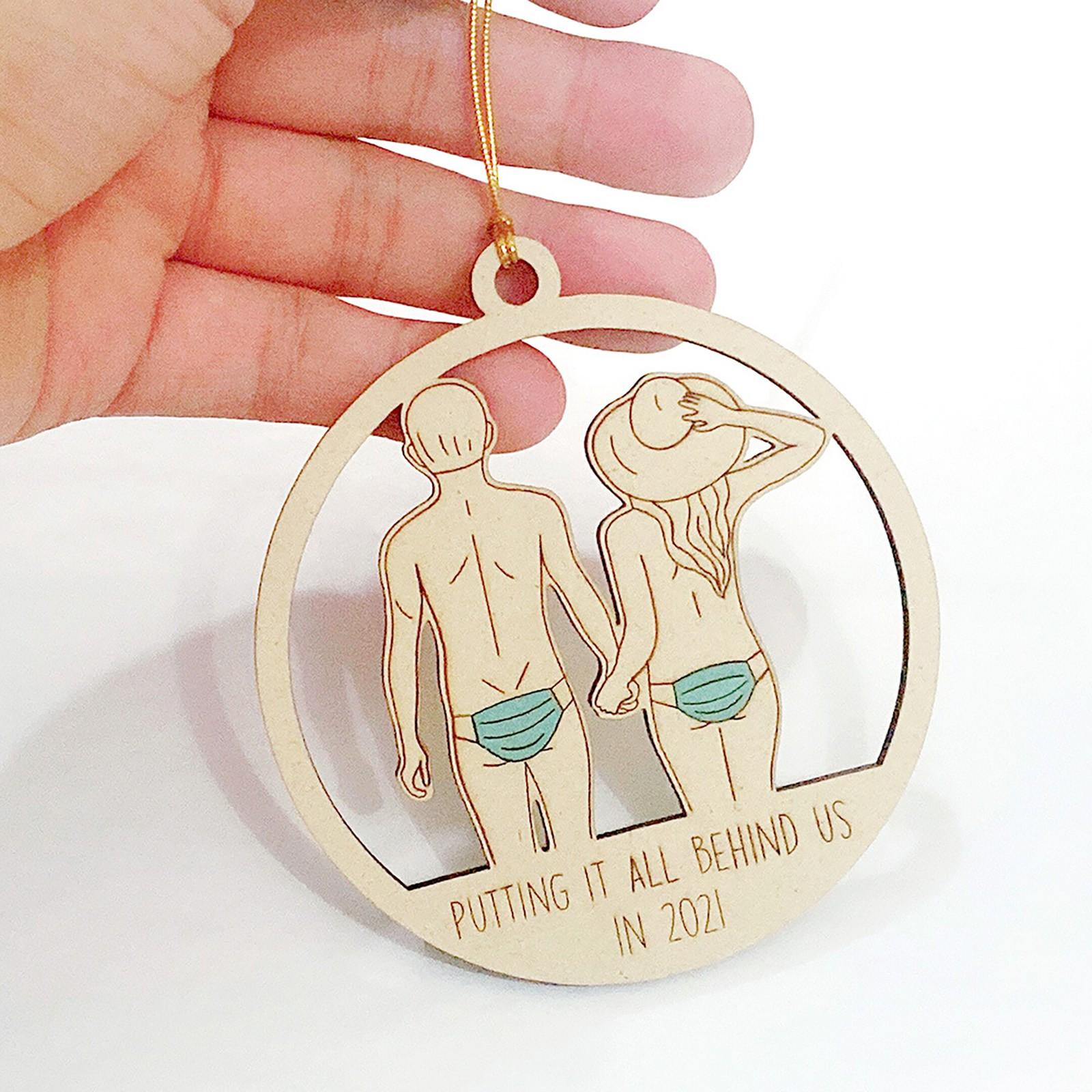 

Рождественское украшение 2021 года, украшение маски, все осталось позади | Подарок на память, 2021 год, деревянный орнамент от Hodge Mill One Size